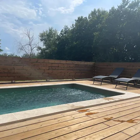 Avec Piscine Privee