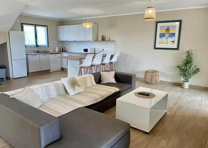 Villa Avec Piscine Privée *